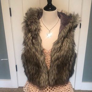 Fur vest